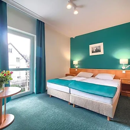 Taaakaryba Hotel *